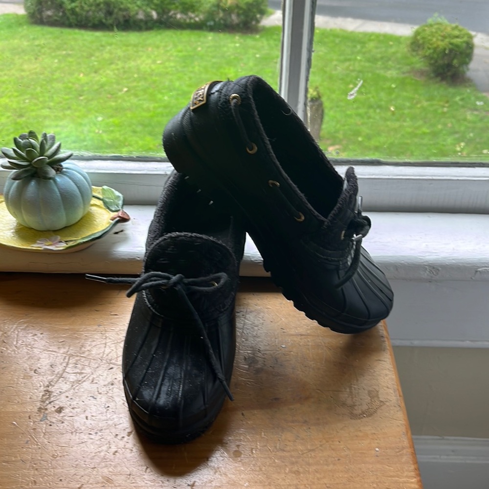 Sperry ankle boots. Waterproof